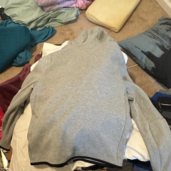 Nike jacket barely worn like new no flaws - Picture 3 of 4